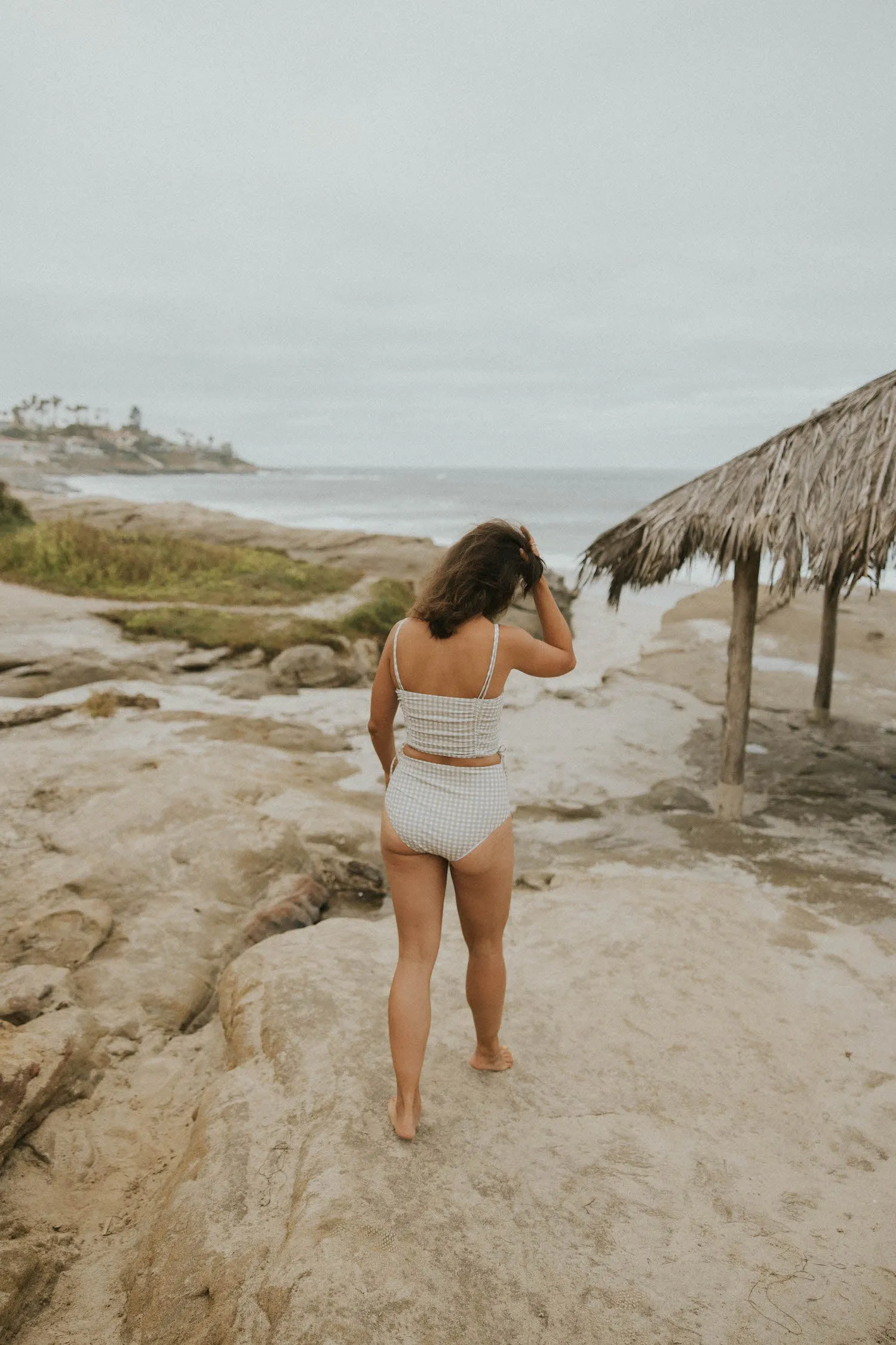 August High-Waisted Bottoms