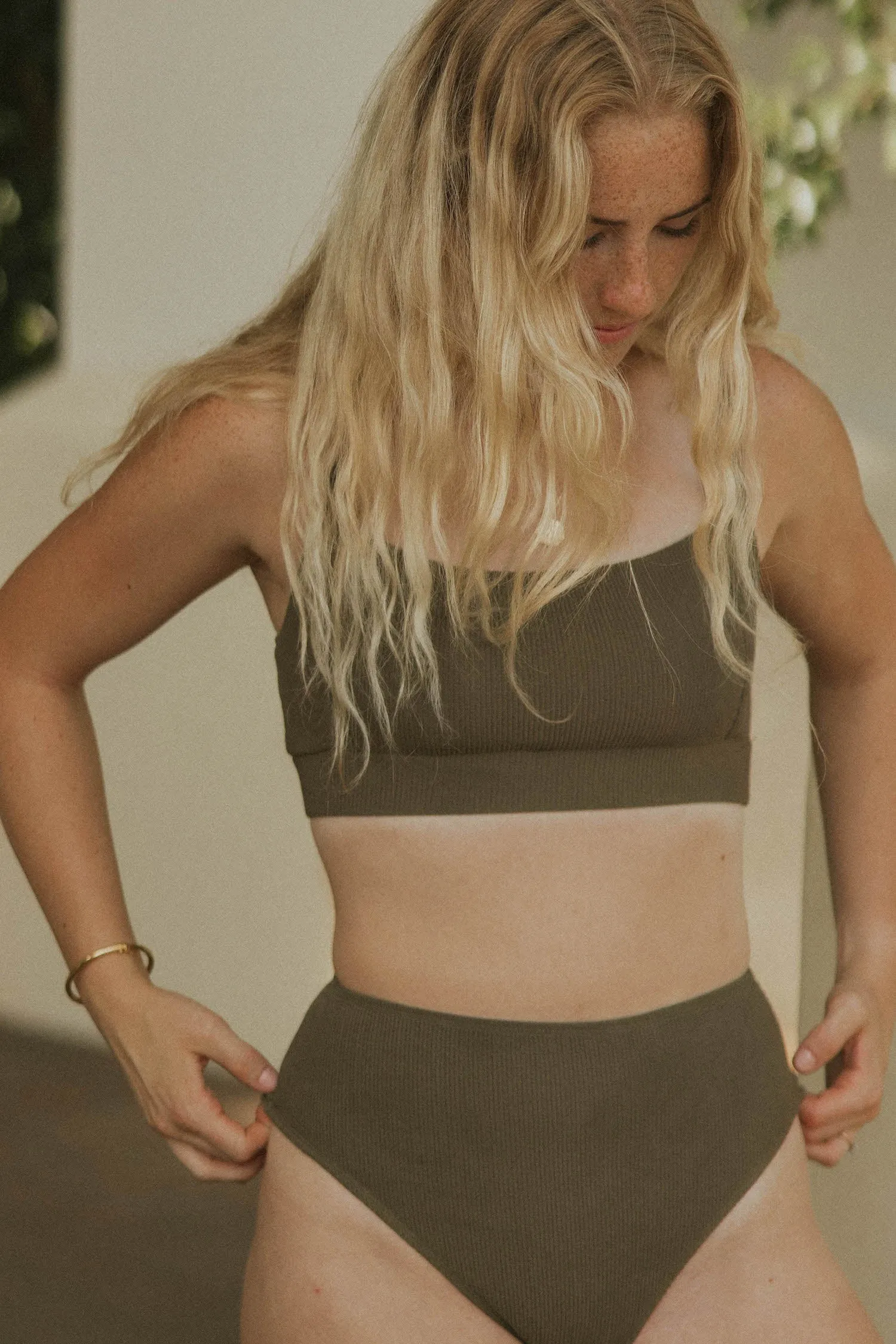 Cabo High-Waisted Bottoms