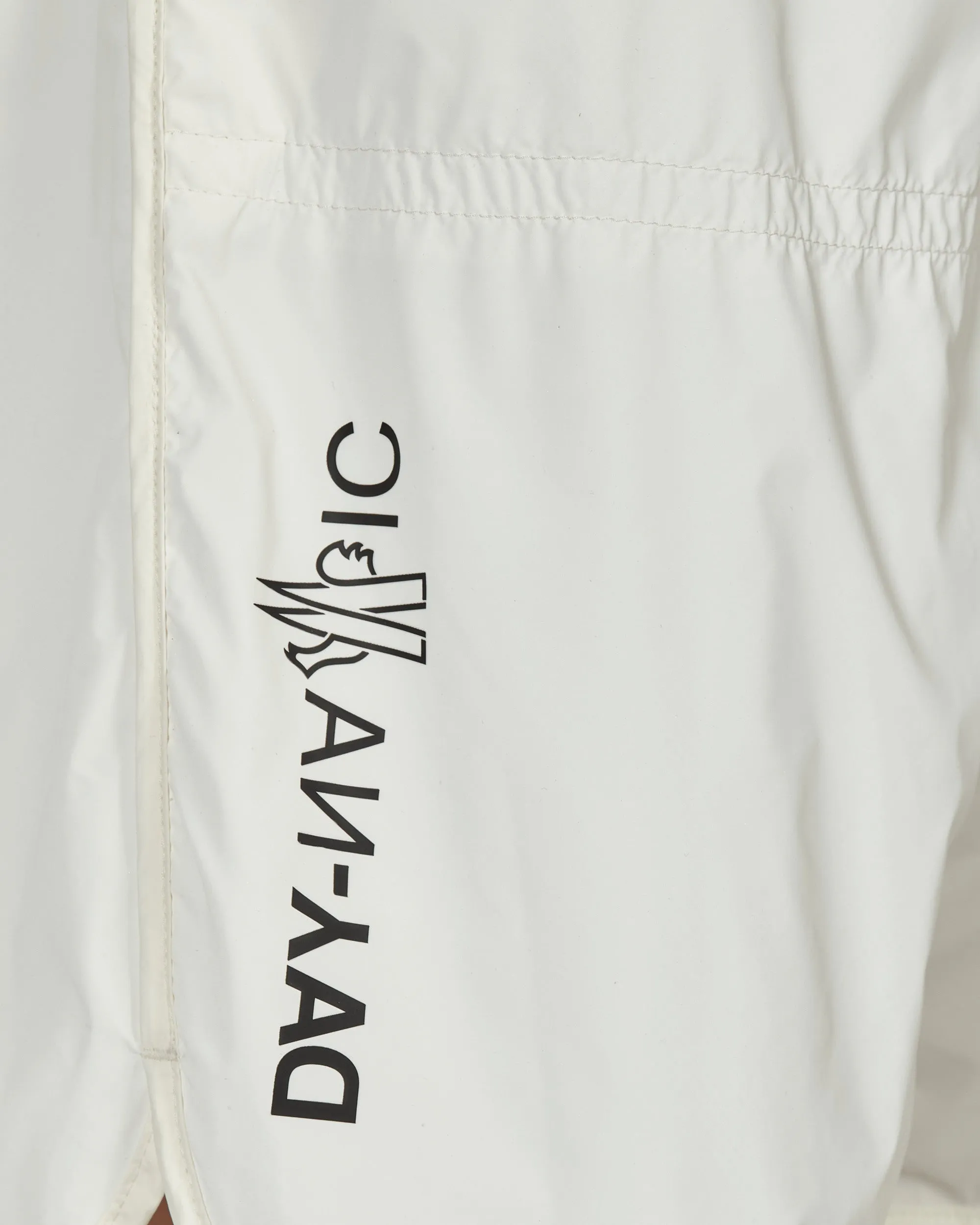 Day-Namic Shorts White