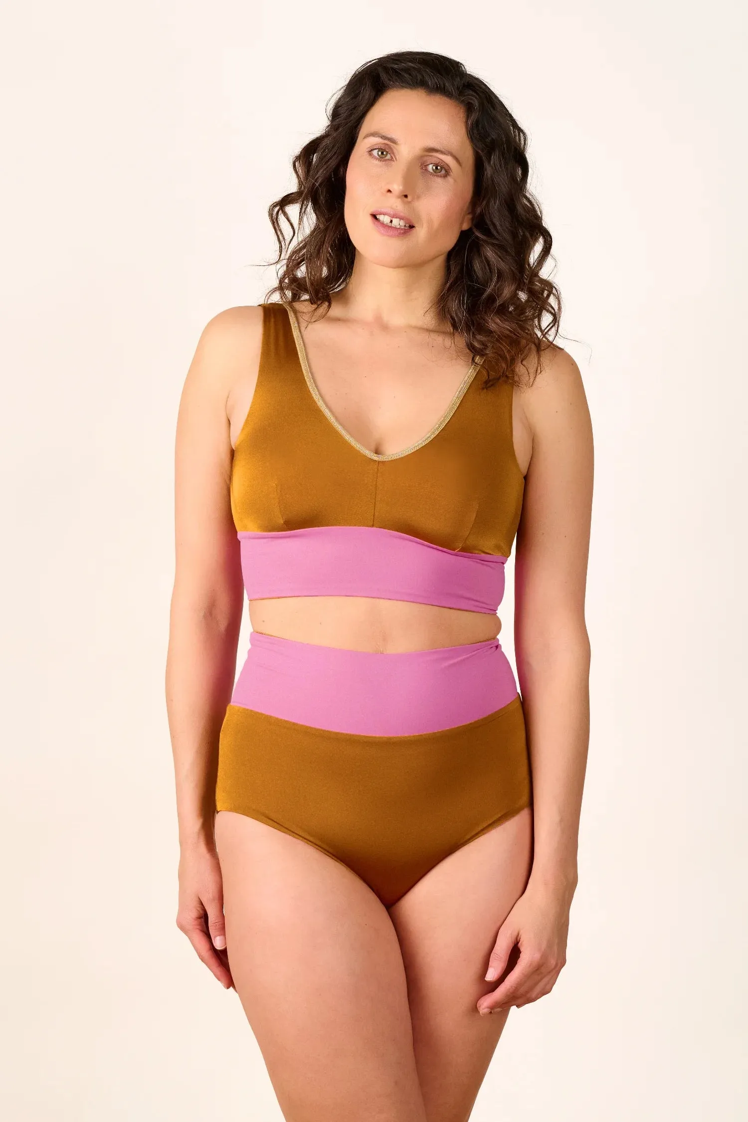 Yoga Top Shine '25